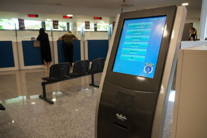 E-grunt: Projekat zahvaljujući kojem građani više ne čekaju u redovima