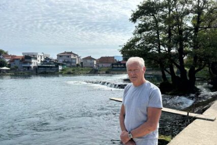Husein Karabegović Ćena, profesor s veslom u ruci