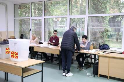 Otvorena biračka mjesta za osme lokalne izbore u Sjevernoj Makedoniji