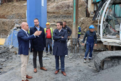 Uk, Kalamujić i Barlov obišli gradilište južne tribine stadiona 'Grbavica'