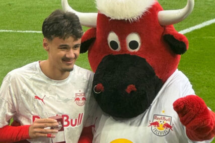 LASKAVO PRIZNANJE Kerim Alajbegović najbolji igrač Salzburga u septembru!
