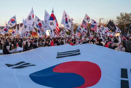 Protest protiv Kine održan u Južnoj Koreji uoči sastanka Trumpa i Xija