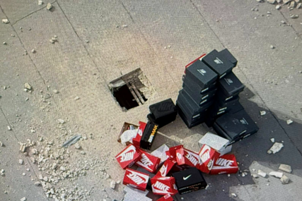 Lopovi na Floridi isjekli rupu u krovu tržnog centra i ukrali 500 pari patika (FOTO)