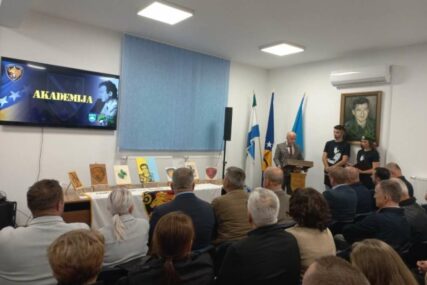 Lokmić u Teočaku: Hajrudin Mešić je ime koje odzvanja kao zavjet slobode BiH