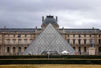 Louvre ponovno otvoren, raste pritisak zbog sigurnosnih propusta
