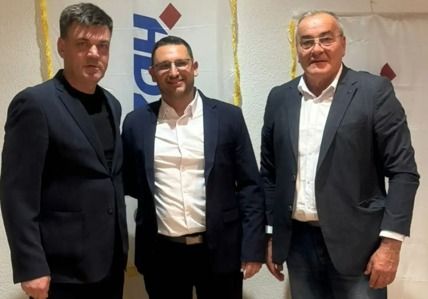 FOTO: HDZ 1990