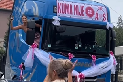 Snimak iz Srbije podijelio javnost: Djevojka puca iz pištolja iz kamiona (VIDEO)