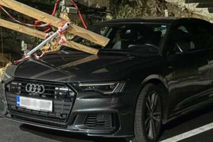 Nevrijeme u Širokom Brijegu napravilo materijalnu štetu na automobilima i ugostiteljskim objektima