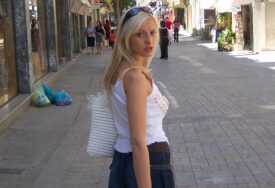 NININI BISERI Slabe noge
