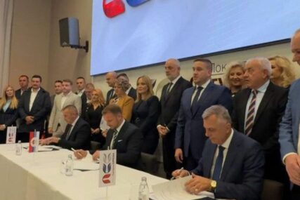Stanivuković, Radojičić i Kojić potpisali: Republika Srpska dobila novi pokret
