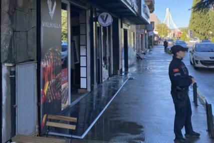 U Podgorici demoliran lokal turskog državljanina i zapaljen automobil