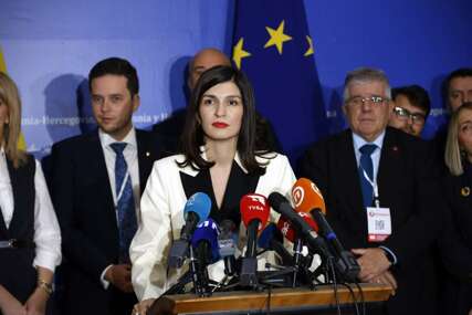 Ćudić: Politika ne mora biti bahata i vulgarna da bi bila uspješna (VIDEO)