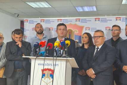 Vukanović: Na građanima je da li će podržati profesionalca bez afere ili će otići za šakom para
