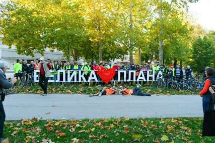Studenti i građani se okupljaju pred veliki komemorativni skup u Novom Sadu