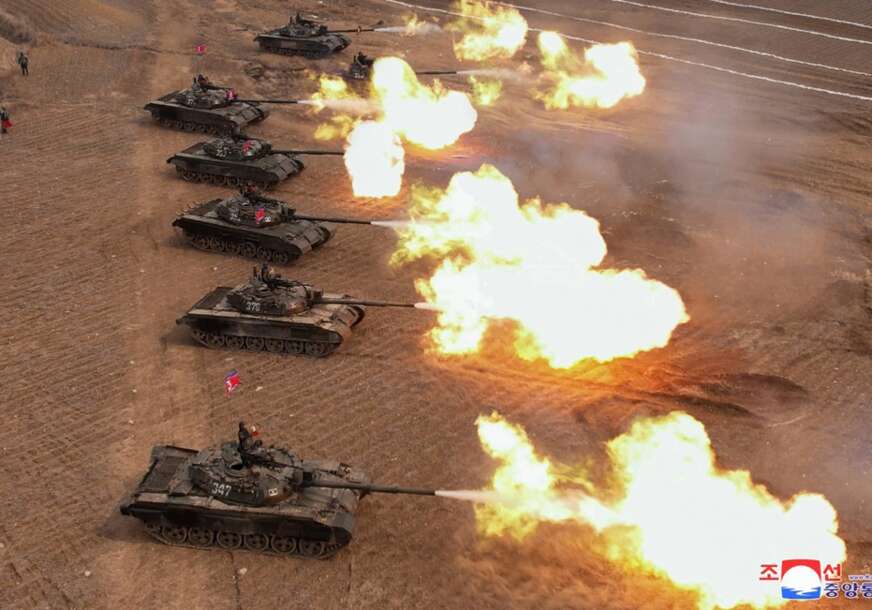 FOTO: EPA/KCNA