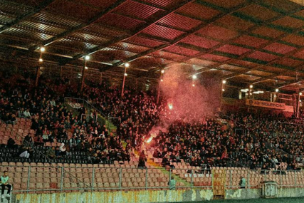 Navijači Čelika poslali jasnu poruku: Ko voli Zenicu, zna gdje treba biti (VIDEO)