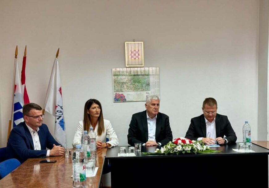 FOTO: HDZ BIH