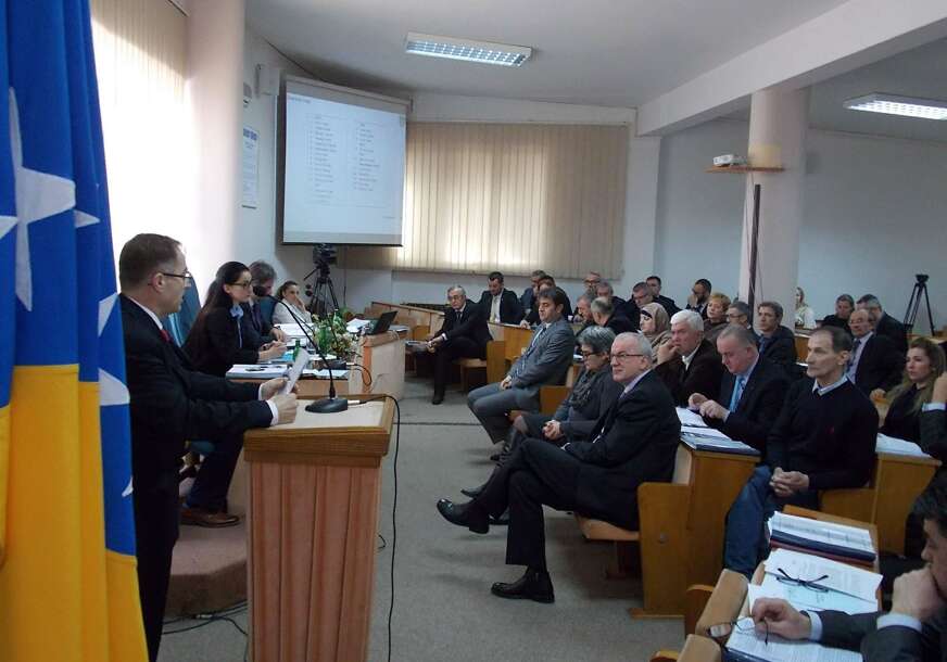 FOTO: DETALJ SA 4 REDOVNE SJEDNICE OPCINSKOG VIJECA VOGOSCA IZ 2017. GODINE