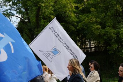 SSVOONK BiH KS nakon objave Vlade KS o digitalizaciji konkursa u školama: Zabrinjava što nisu objavljeni podaci o kandidatima koji su "nestali"...