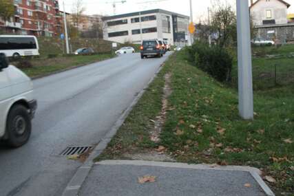 Okom kamere NIŠTA OD TROTOARA