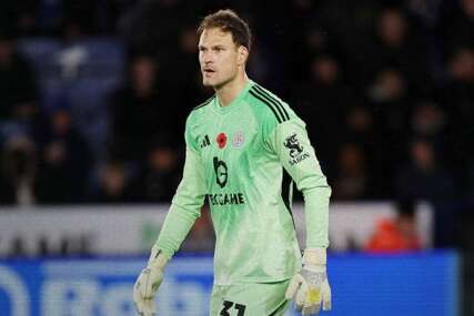 Asmir Begović zaigrao nakon 558 dana i upisao debi za Leicester