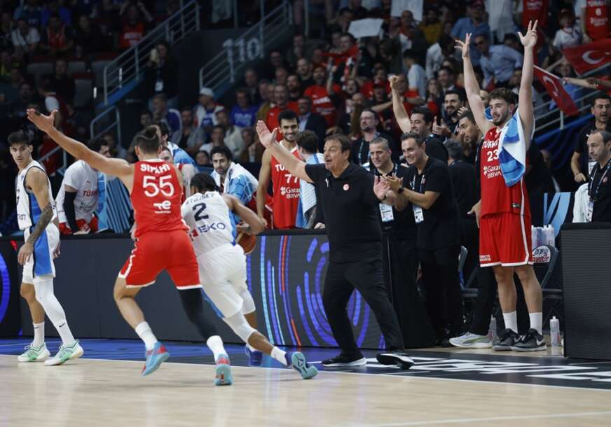 FOTO: EPA/TOMS KALNINS

