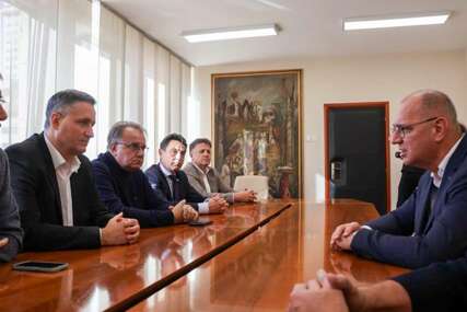 Bećirović s Nikšićem i Lugavićem: Važno je da sve institucije pruže punu podršku Tuzli