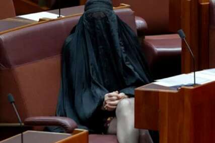 Australski senat suspendovao desničarku Pauline Hanson zbog nošenja burke