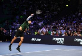 Nole se vratio u Bazel nakon 15 godina i plasirao se u osminu finala