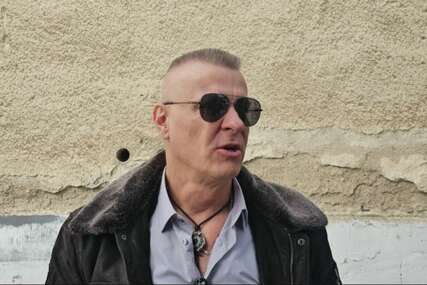 Evo šta sve Đorđe David nosi u svojoj torbi na snimanje Zvezda Granda "PREZERVATIV, DROGA…"