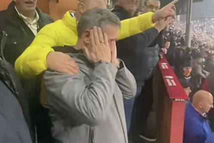 Enesa Begovića savladale emocije na Bilinom Polju: Zaplakao kad se zaorila njegova pjesma "Bosanac"