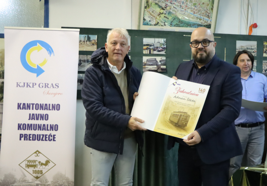 FOTO: PRESS VLADA KS