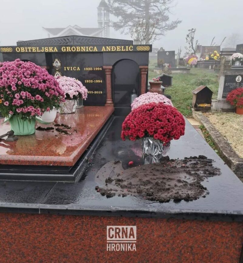 FOTO: CRNA HRONIKA