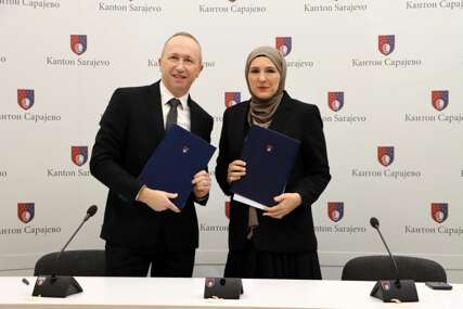 Potpisan ugovor o nabavci školskog namještaja vrijednog gotovo četiri miliona KM