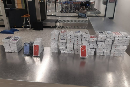Na sarajevskom aerodromu zaplijenjena 123 iPhonea, u prtljagi ih "švercao" bračni par na letu iz Istanbula