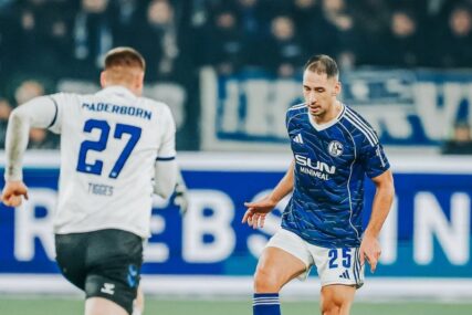 PONOVO LIDERI! Muslićev i Katićev Schalke pobijedio u derbiju