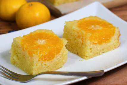 Brzi kolač od mandarina: Mirisna voćna rapsodija gotova za samo pola sata