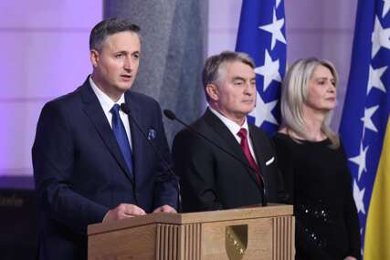 Komšić i Bećirović povodom Dana državnosti BiH: ZAVNOBiH temelј državnosti i zajedništva