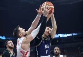 Aleksandar Lazić potpisao novi višegodišnji ugovor sa svojim klubom