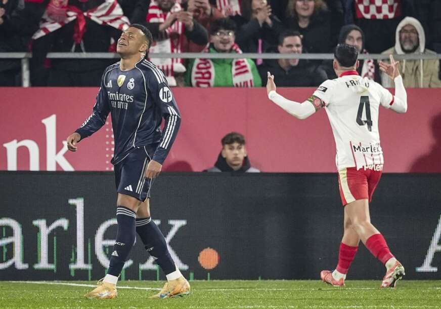 FOTO: EPA/DAVID BORRAT