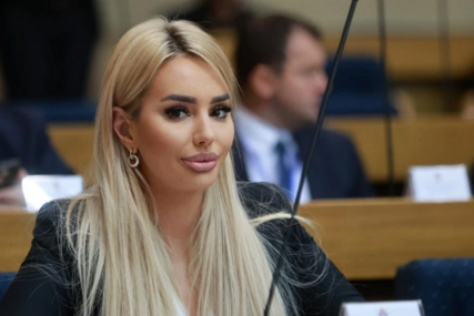 Nikolina Šljivić imenovana za zamjenika direktora RUGIP-a; Grahovac: Ona je frizerka, smijete se građanima u lice