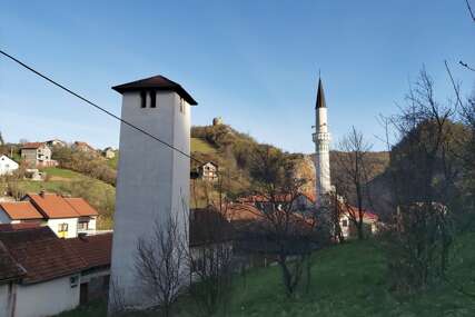 Divna gesta penzionera Petra iz BiH: Odlučio obradovati polaznike mekteba u Prozoru