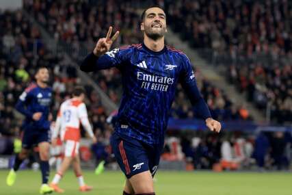 Arsenal maksimalan nakon četiri kola Lige prvaka, Napoli i Eintracht remizirali