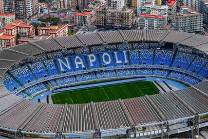 Predsjednik Napolija: "Naš stadion je odlagalište smeća!"