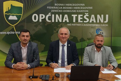 Tešanj osigurano 1,6 miliona KM za gradnju pomoćnih nogometnih terena za TOŠK i Borac iz Jelaha