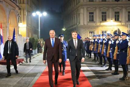 Susret Heleza i Brekelmansa: "NATO odobrio pomoć u iznosu od 35 miliona eura" (VIDEO)