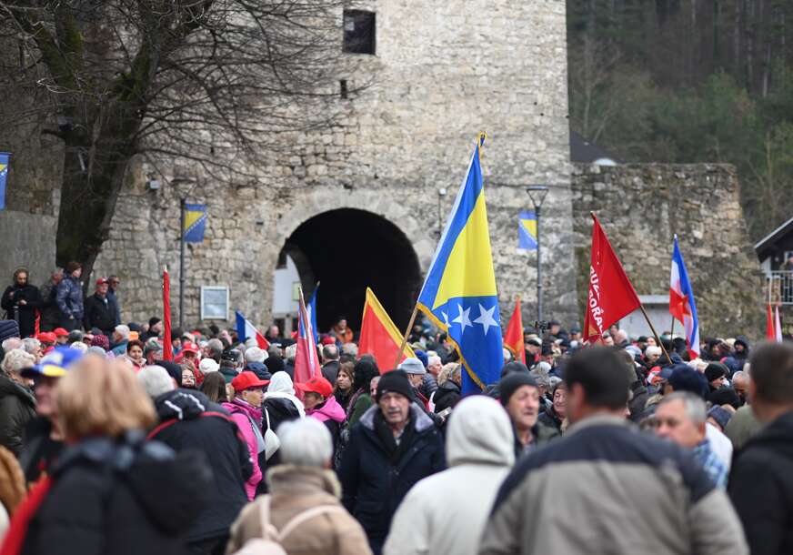 FOTO:  OBILJEŽAVANJE GODIŠNJICE AVNOJ-A