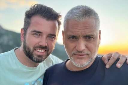 U ovom luksuzom stanu živi Čeda Jovanović s Acom, sve sređeno pod konac  JEDAN MIJESI, DRUGI SNIMA (FOTO)