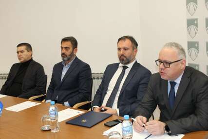 Održana Konferencija Vanjskopolitičke inicijative BH GRAĐANI IMAJU PRAVO ZNATI ŠTA DOBIJAJU ZA NOVAC KOJI IZDVAJAJU