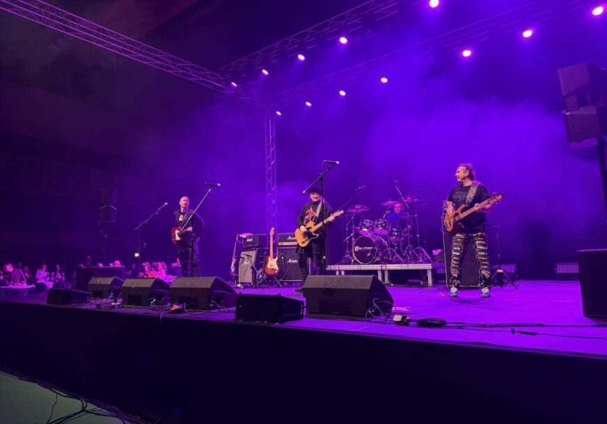 FOTO:  PLAVI ORKESTAR
